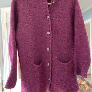Herman Geist wool sweater jacket XL
Burgundy (Cabernet) in color